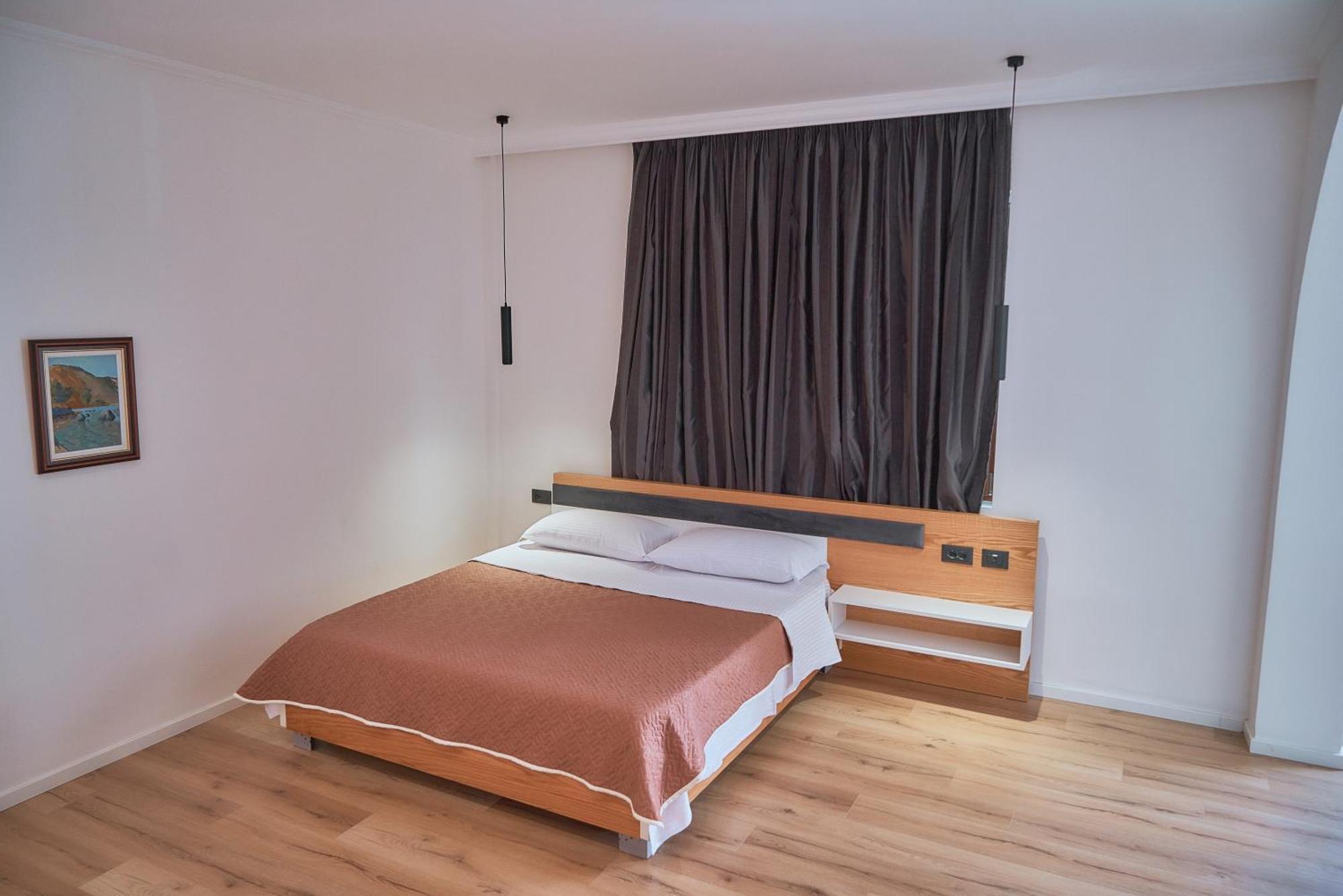 Kalpazo Inn Tiranë Eksteriør bilde