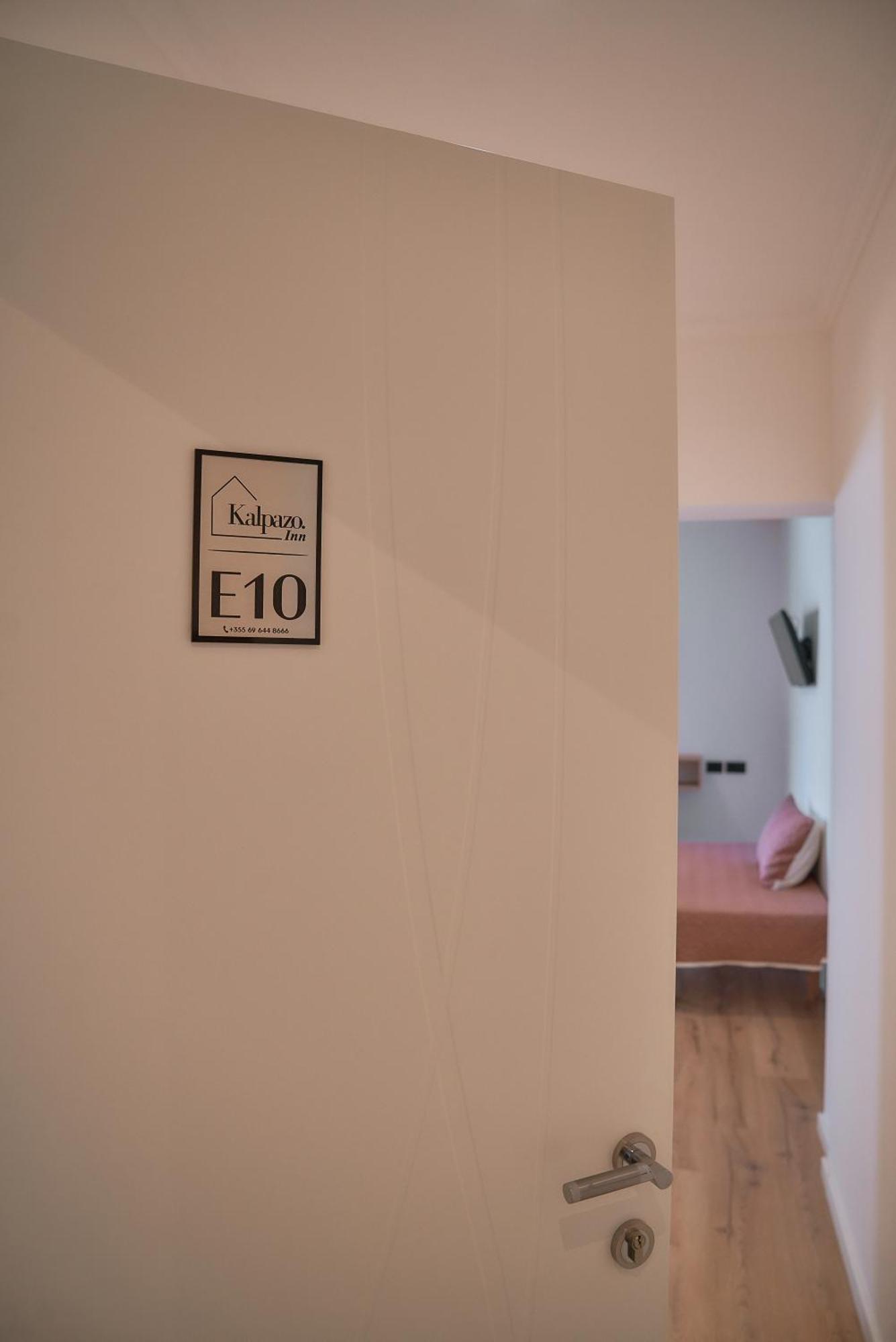 Kalpazo Inn Tiranë Eksteriør bilde