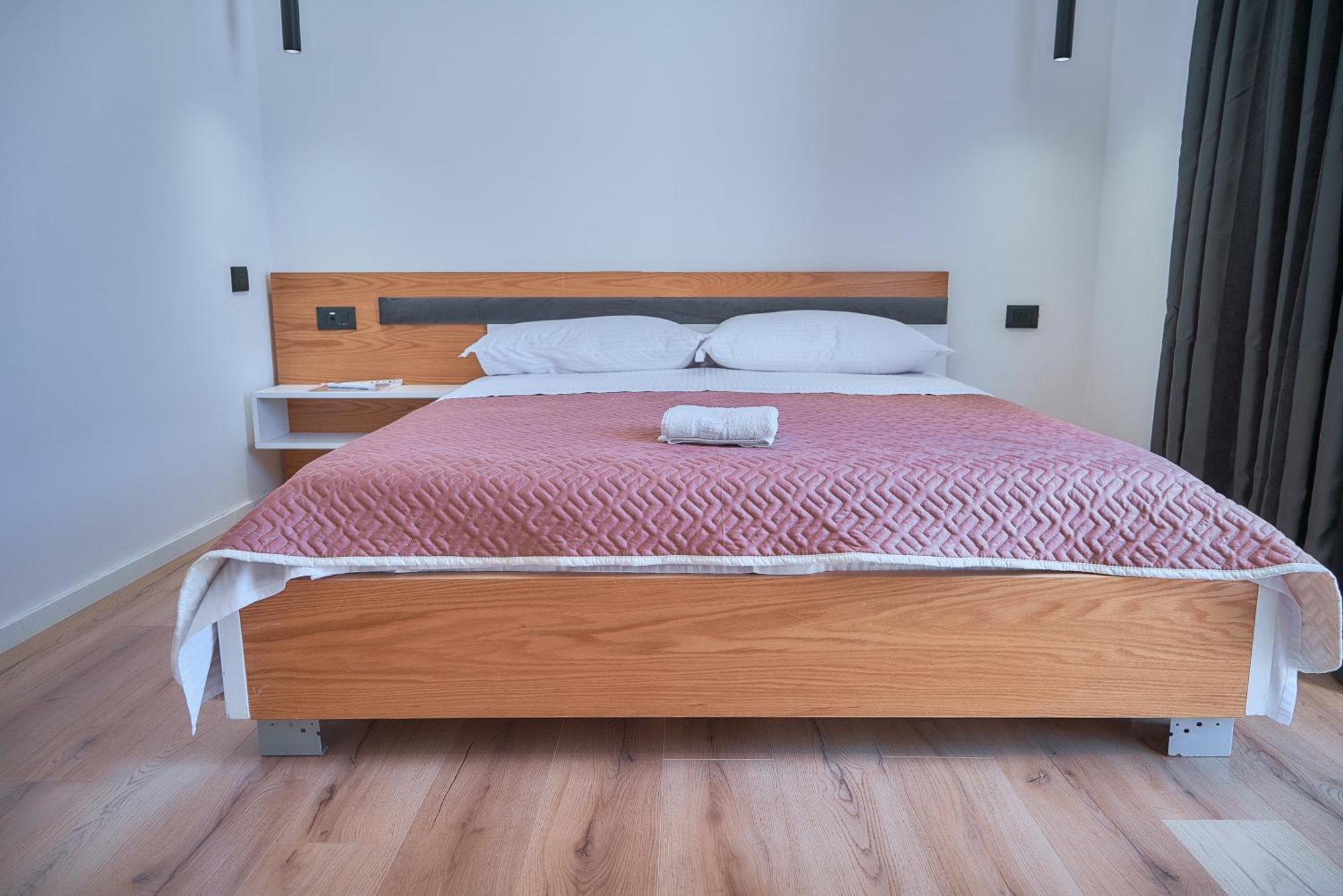 Kalpazo Inn Tiranë Eksteriør bilde