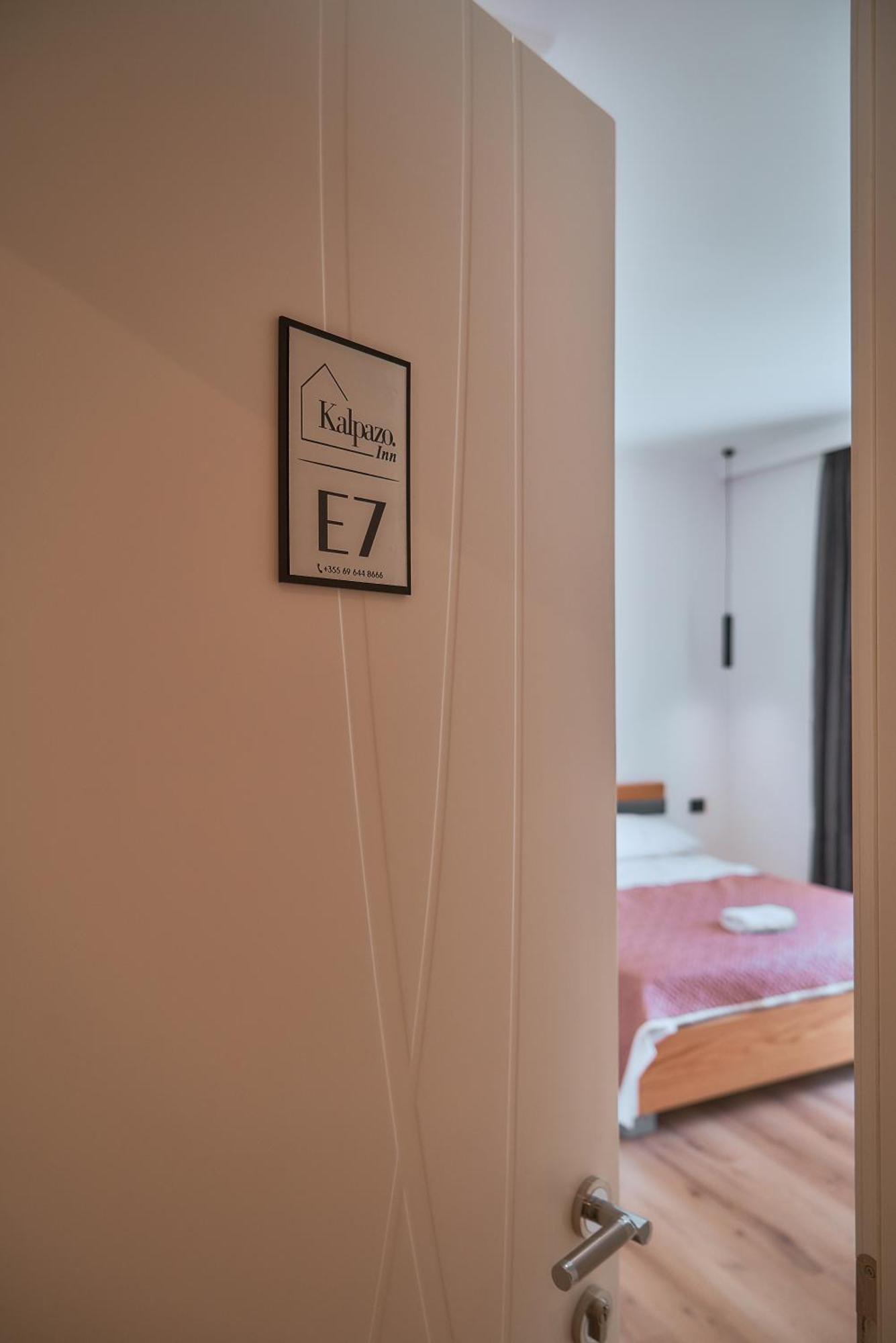 Kalpazo Inn Tiranë Eksteriør bilde