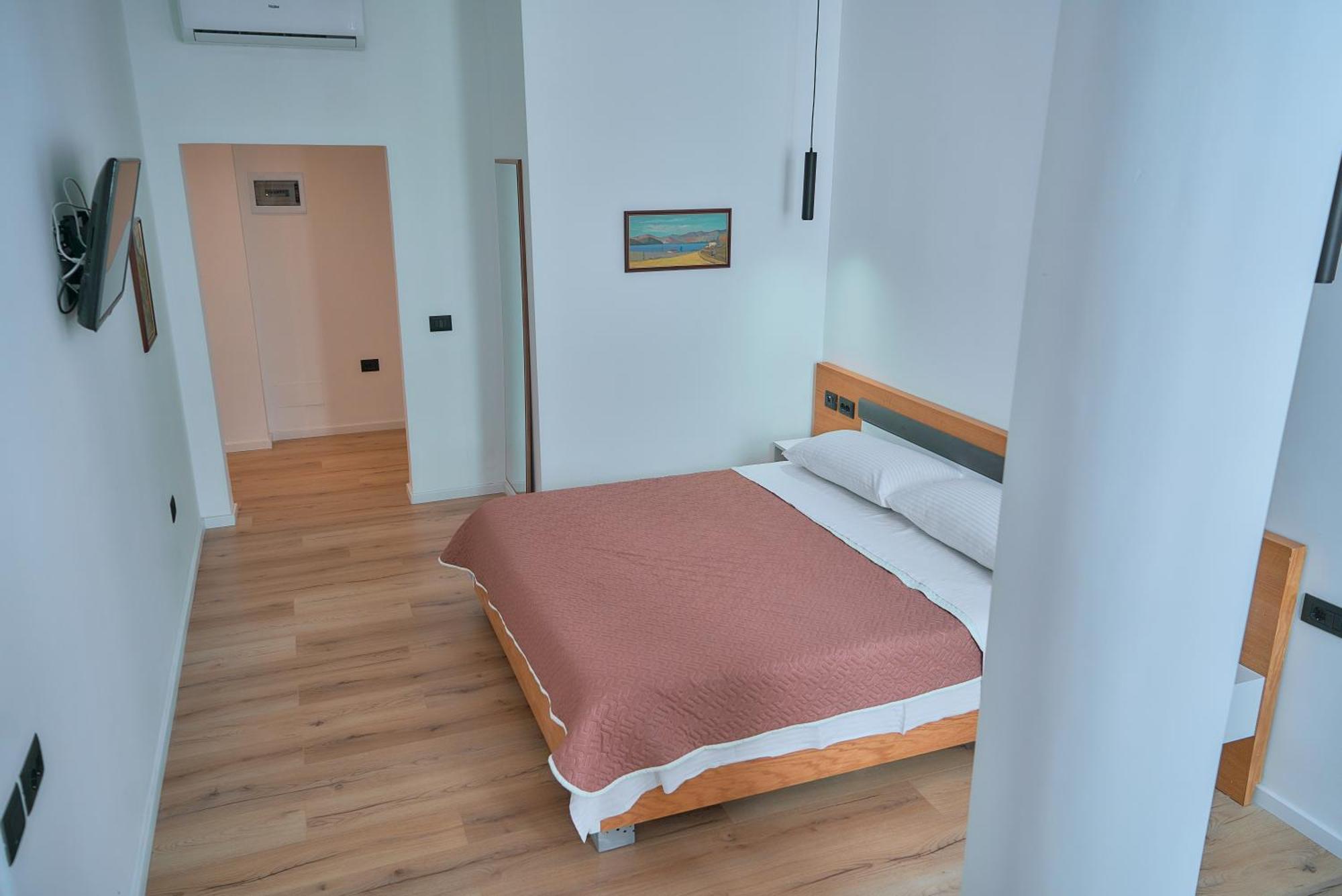 Kalpazo Inn Tiranë Eksteriør bilde