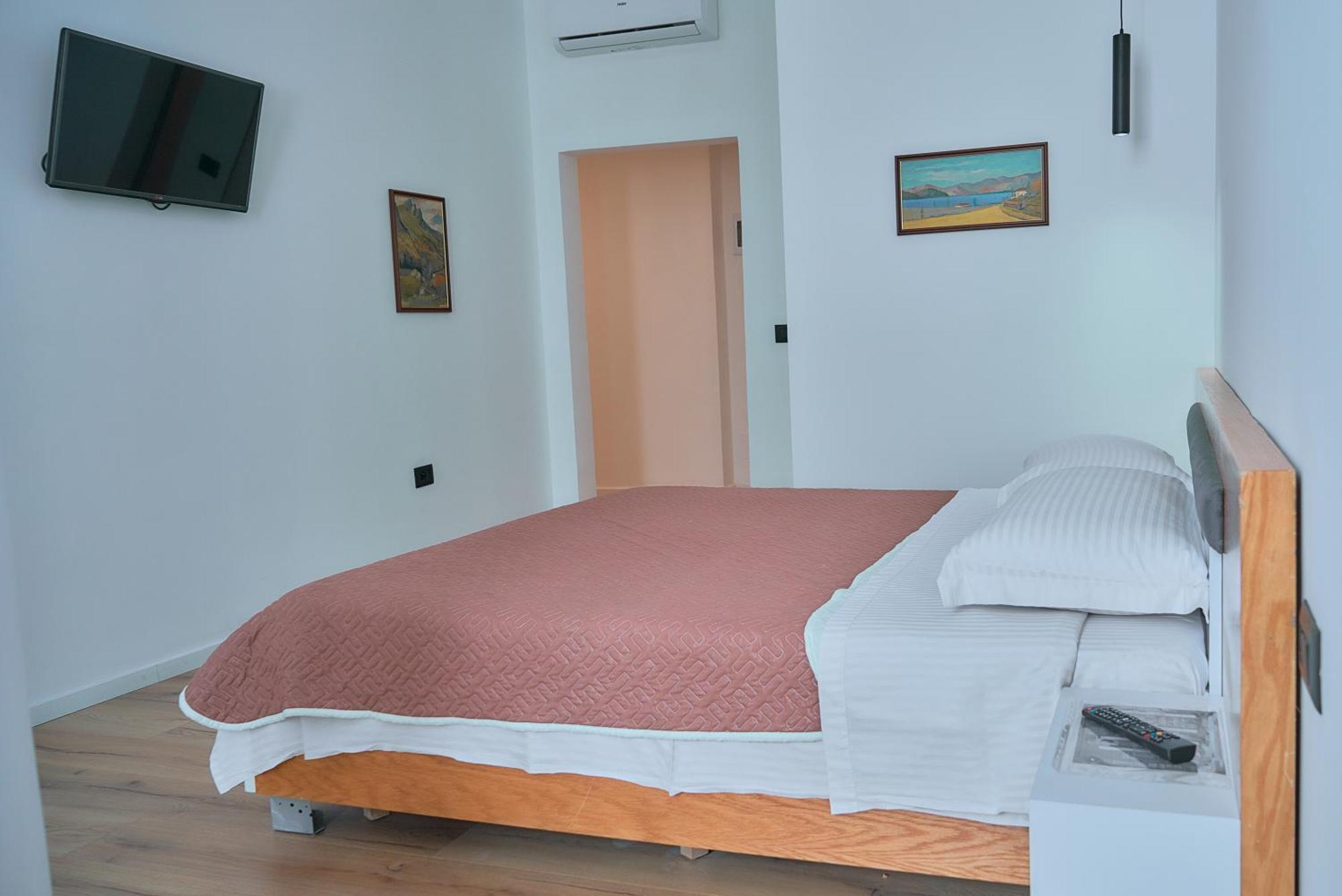 Kalpazo Inn Tiranë Eksteriør bilde