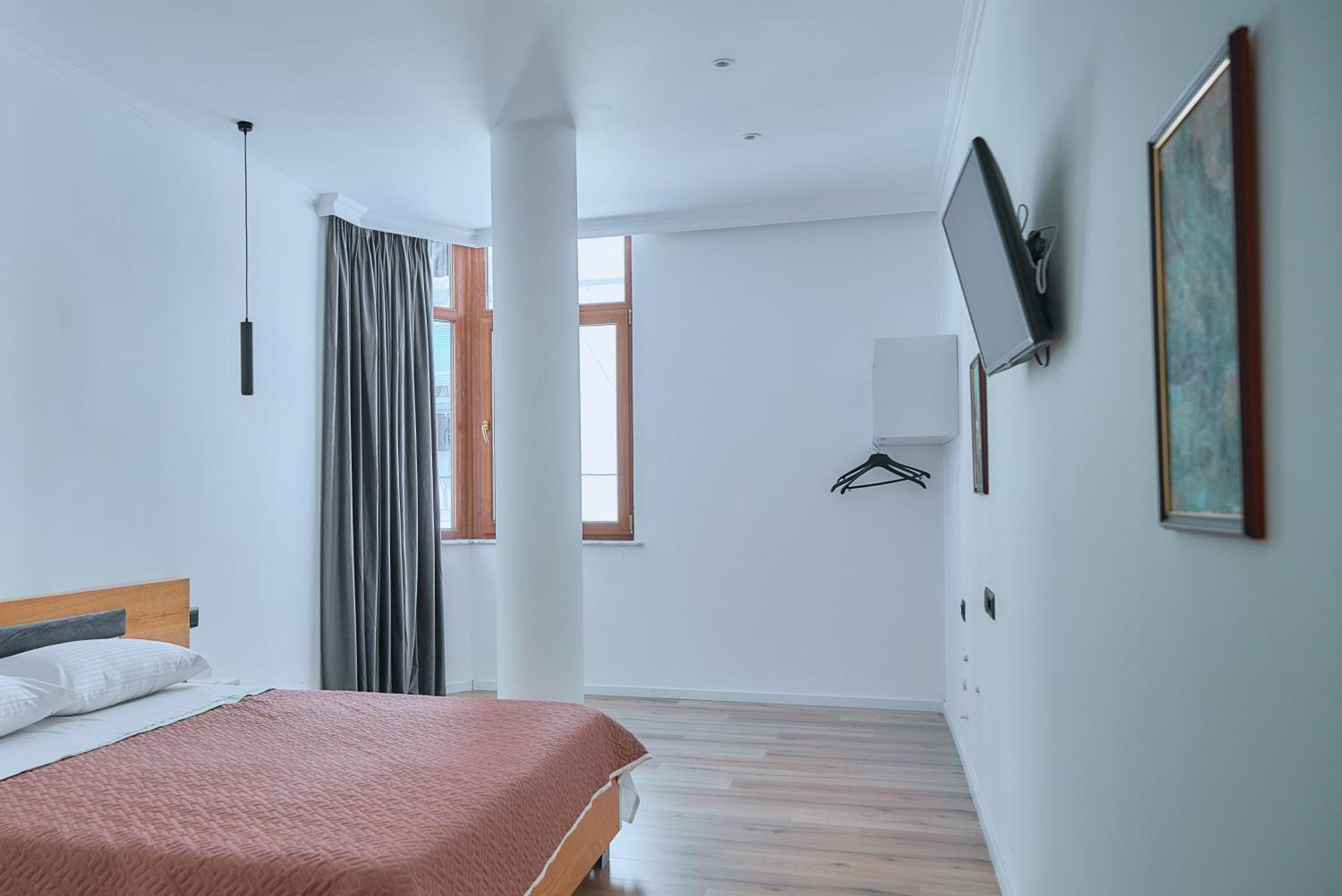 Kalpazo Inn Tiranë Eksteriør bilde